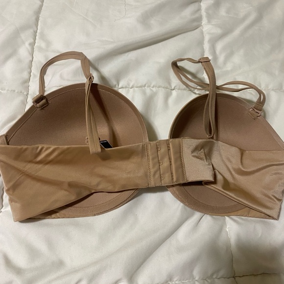 Seamless Tan Underwire Bra - Picture 3 of 11